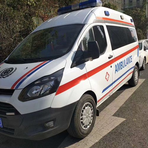 灵山品质救护车出租,为您的健康出行负责