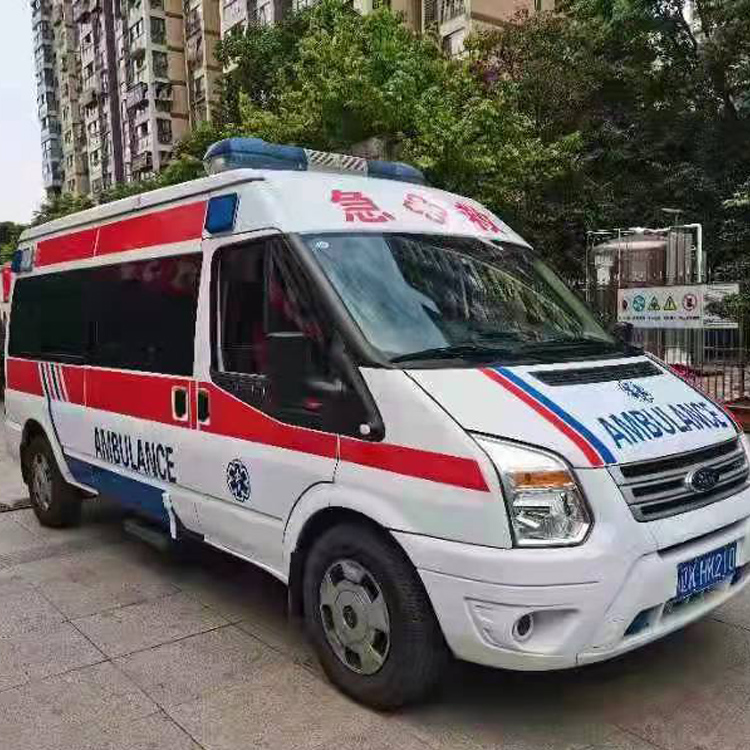 灵山长途救护车护送病人返乡